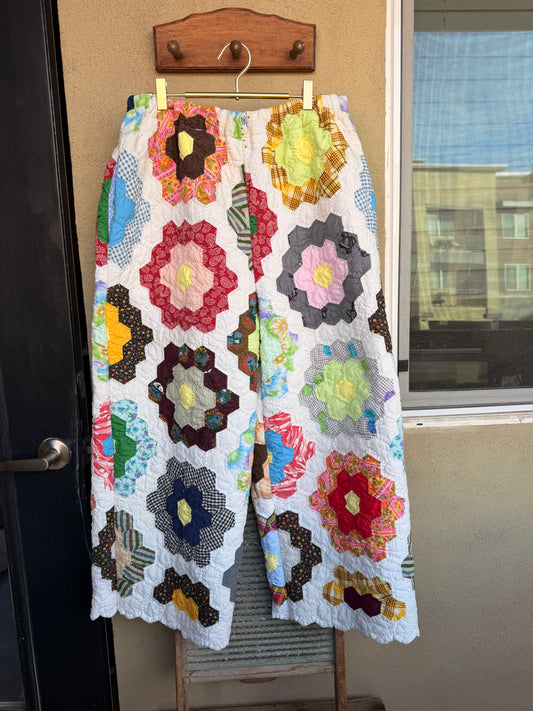 Vintage Grandmother’s Flower Garden Quilted Pants – XL