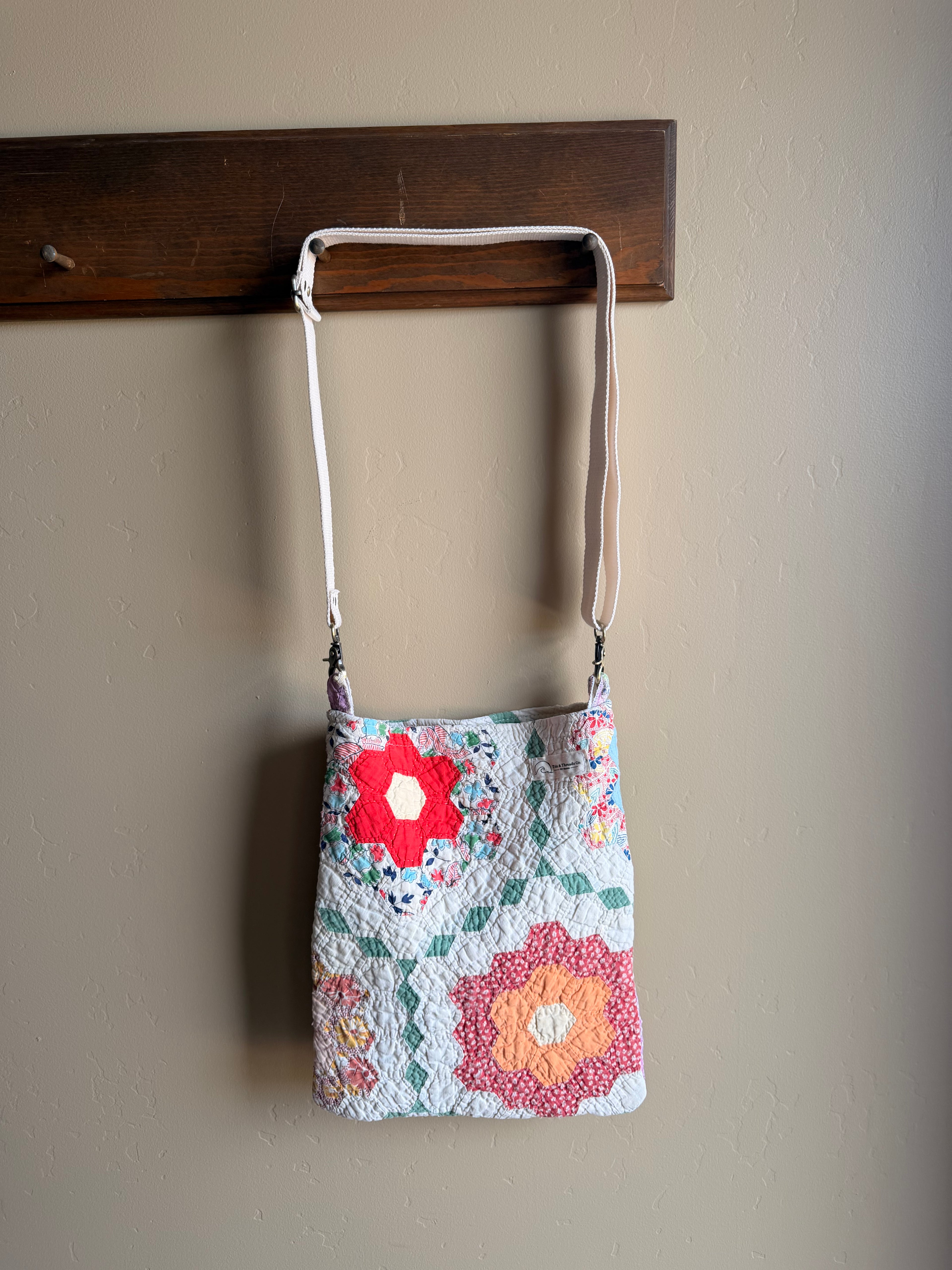 Sunset Garden Crossbody – Vintage Quilt Bag