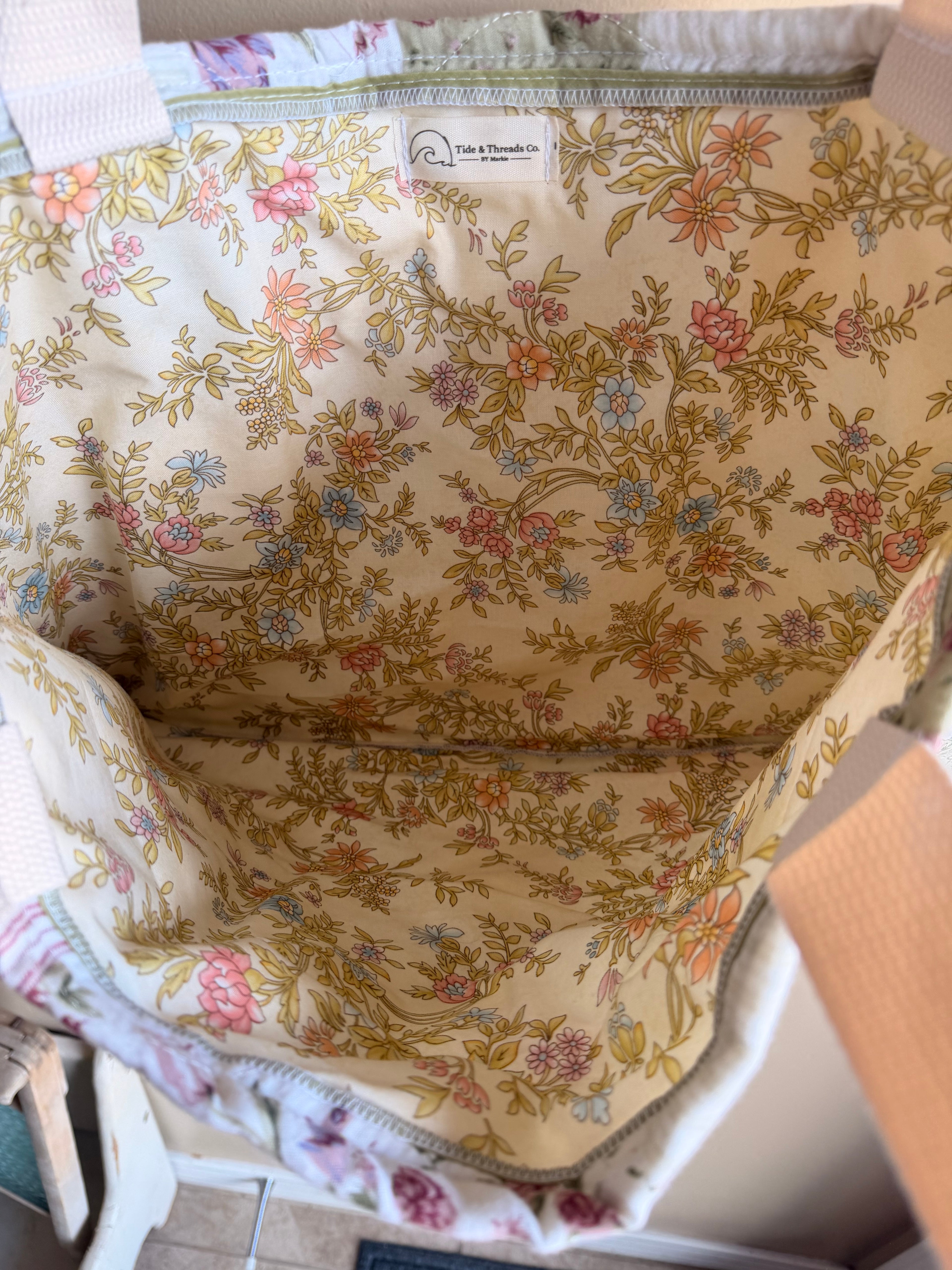 Meadow Patch Quilted Tote – Vintage Floral