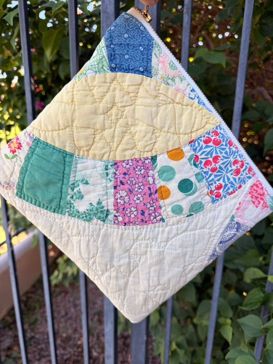 Vintage Patchwork Quilted Zipper Pouch